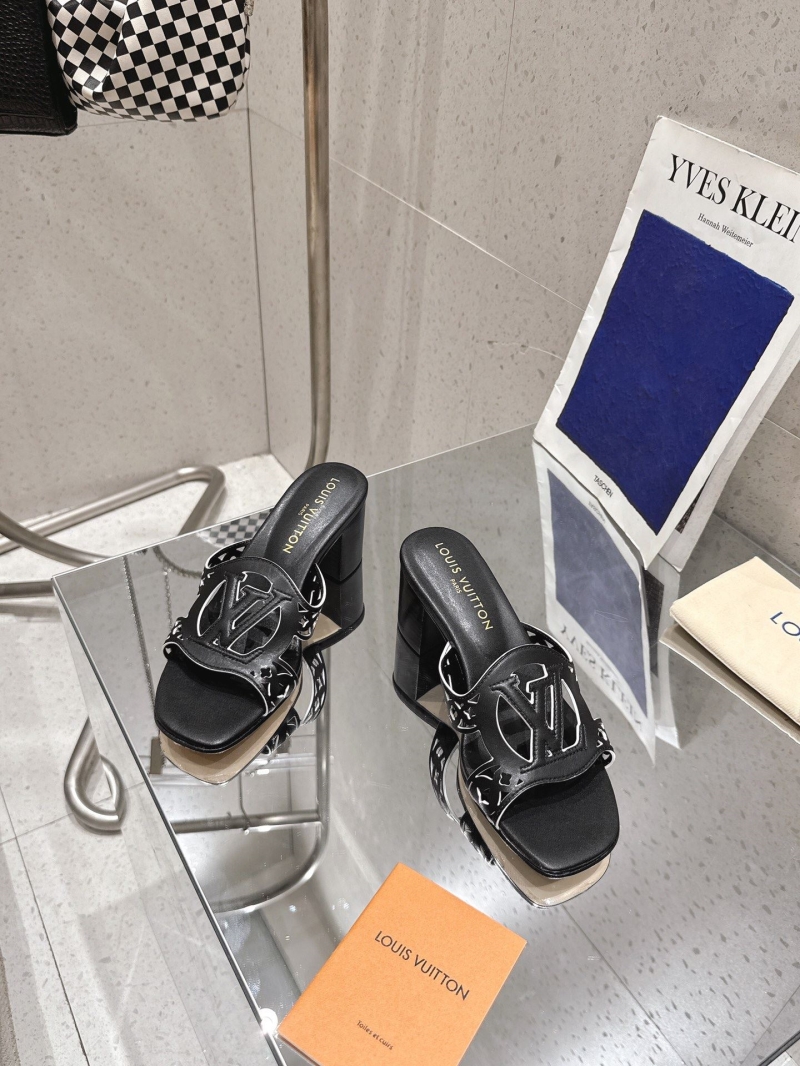 l0vis Vvtt0n heeled shoes